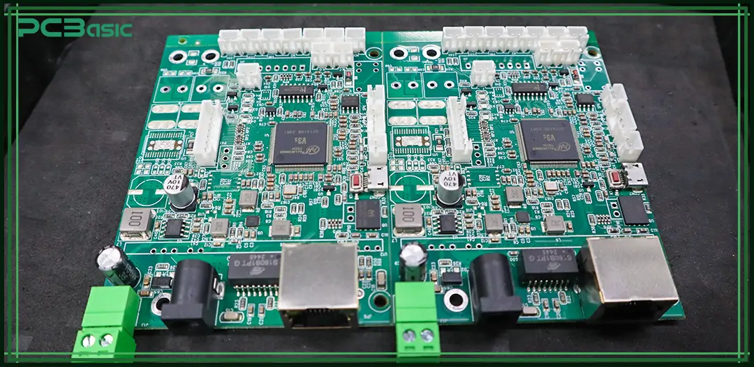 Empilement de circuits imprimés à 6 couches