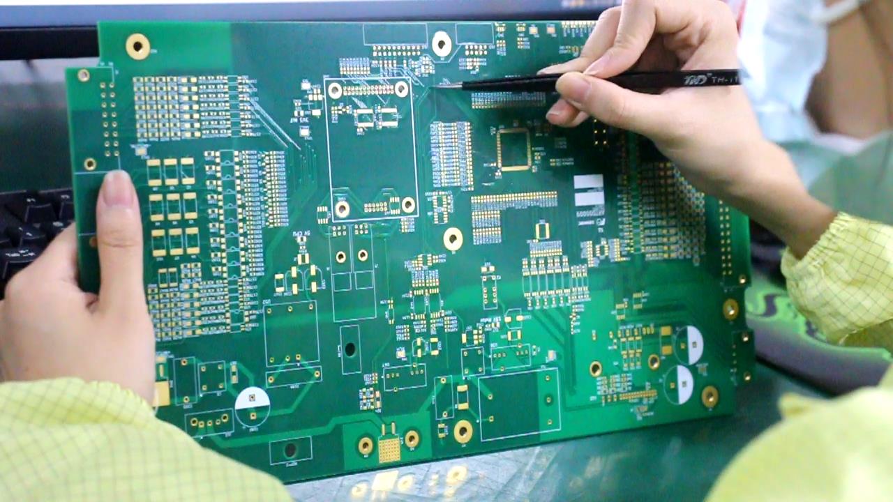 PCB Screen Printing vs PCB Inkjet Printing – Advantages & Disadvantages